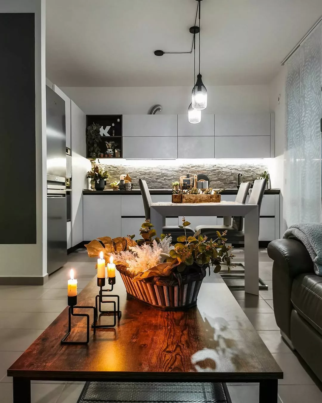 Beliani Sohvapöytä Tumma Puu/musta ASTON - Image 5