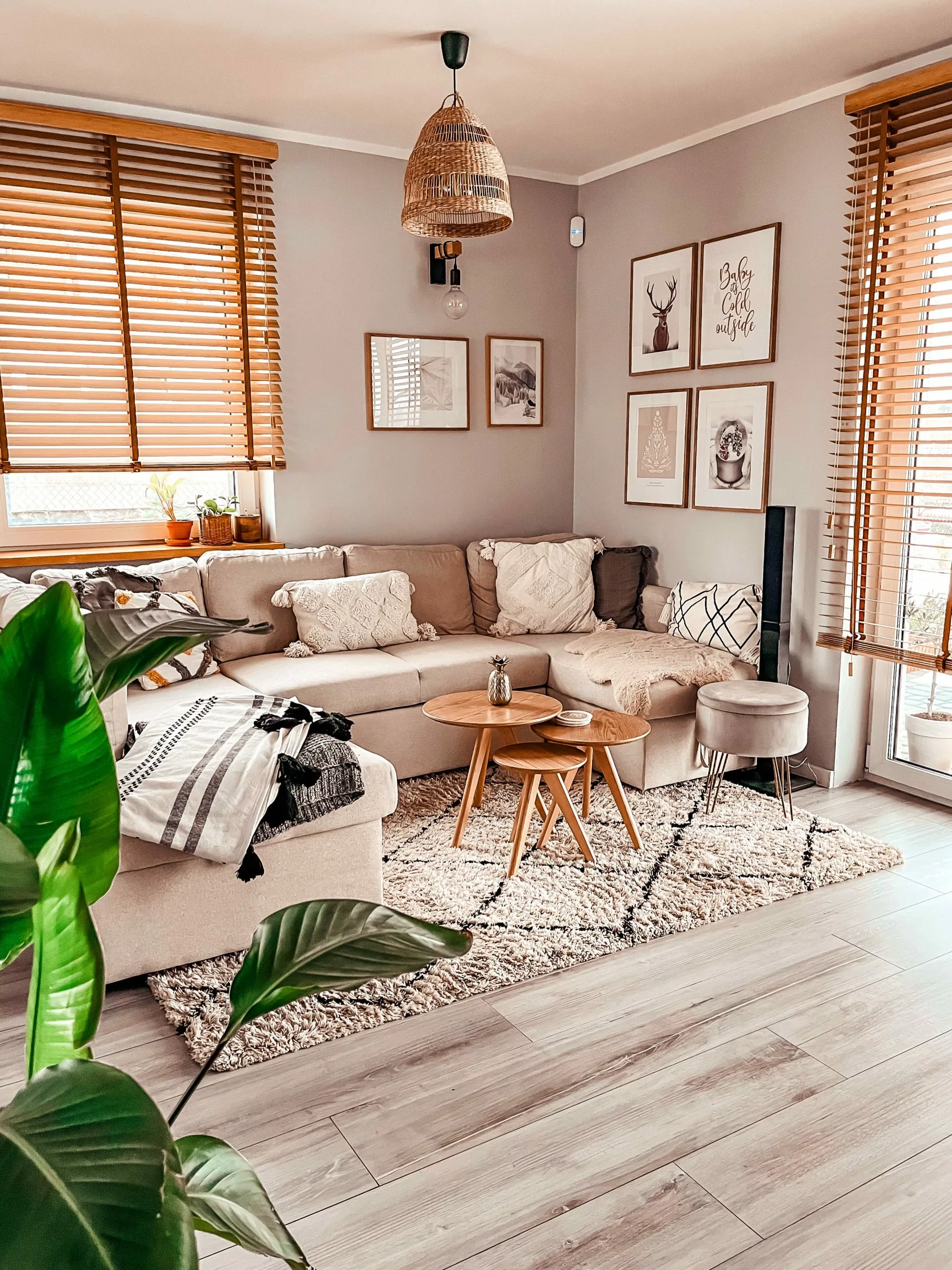 Beliani Sohvapöytäsetti Vaalea Puu 3 Kpl VEGAS 11 Beliani Sohvapöytäsetti Vaalea Puu 3 Kpl VEGAS - Image 9