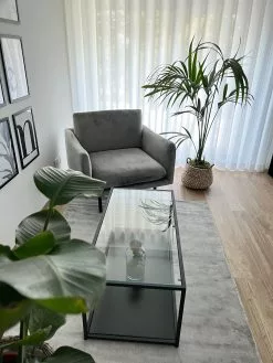 Beliani Sohvapöytä Lasitasolla Metalli Musta MEDORA -Halpa 2-istuttavat sohvat myymälä undef src sa picid 820526 type whitesh image