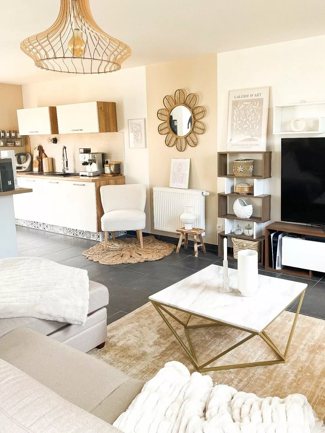 Beliani Sohvapöytä Marmorikuvio Beige/kulta MALIBU 8 Beliani Sohvapöytä Marmorikuvio Beige/kulta MALIBU - Image 6