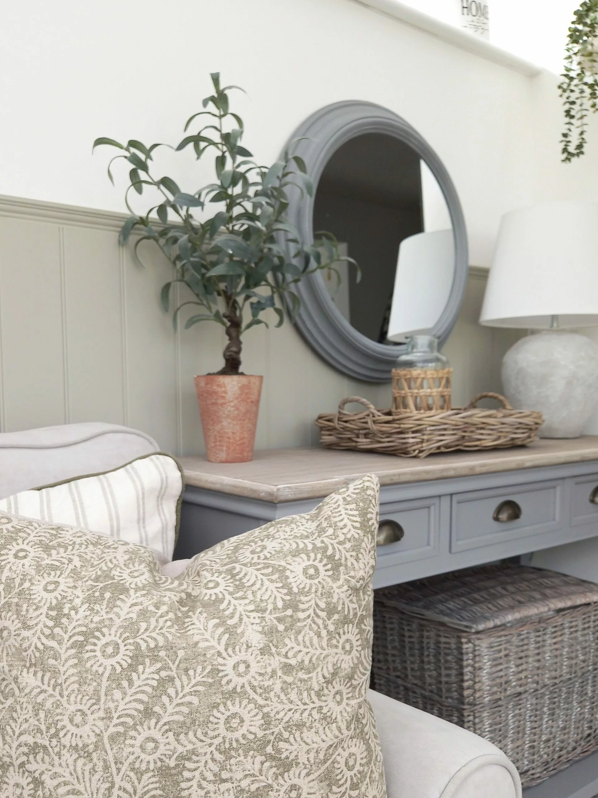 Beliani Samettinen 2 -istuttava Beige Sohva RONNEBY - Image 5