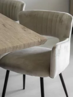 Beliani Ruokapöytä Vaalea Puu/musta 140 X 80 Cm SPECTRA -Halpa 2-istuttavat sohvat myymälä undef src sa picid 824453 type whitesh image