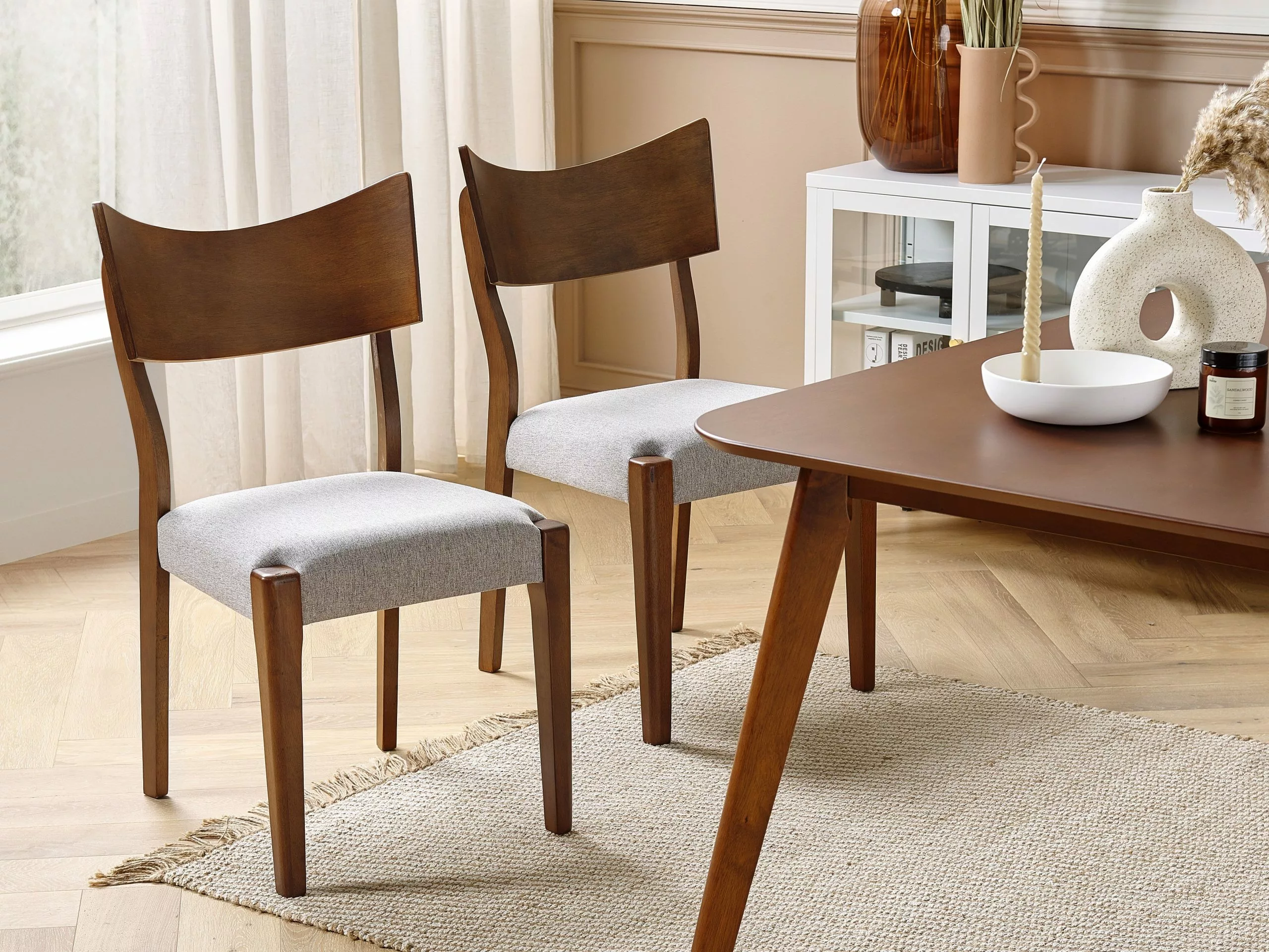 Beliani Ruokapöytä Tumma Puu 150 X 90 Cm EPHRATA 5 Beliani Ruokapöytä Tumma Puu 150 X 90 Cm EPHRATA - Image 3