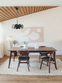 Beliani Ruokapöytä Tumma Puu MADOX Useita Kokoja -Halpa 2-istuttavat sohvat myymälä undef src sa picid 835886 type whitesh image