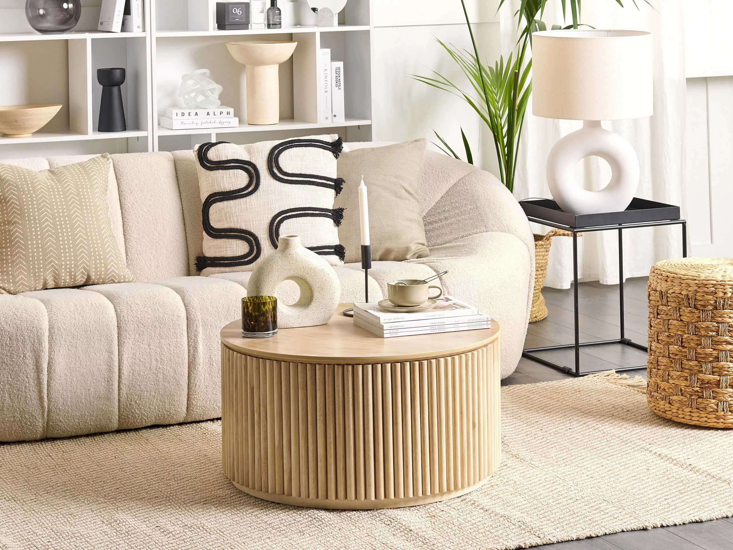 Beliani Sohvapöytä Säilytystila Vaalea Puu KIRKWOOD - Image 2